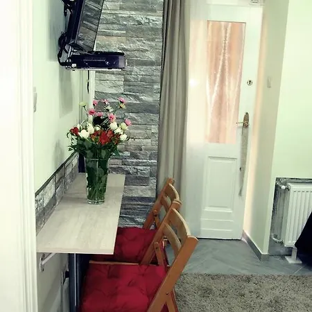 Citihost Karoly Koerut