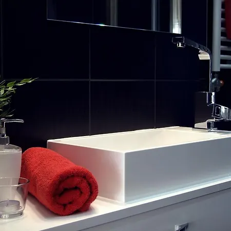 Citihost Karoly Koerut *