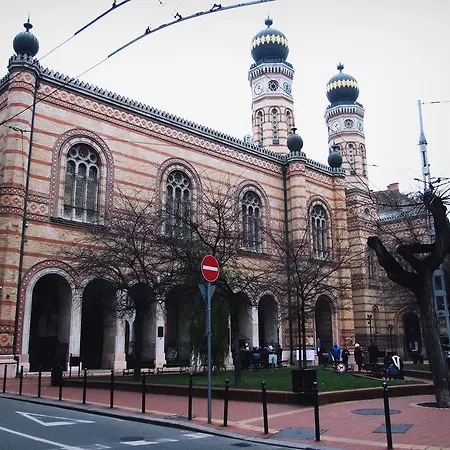 Lägenhet Citihost Karoly Koerut *